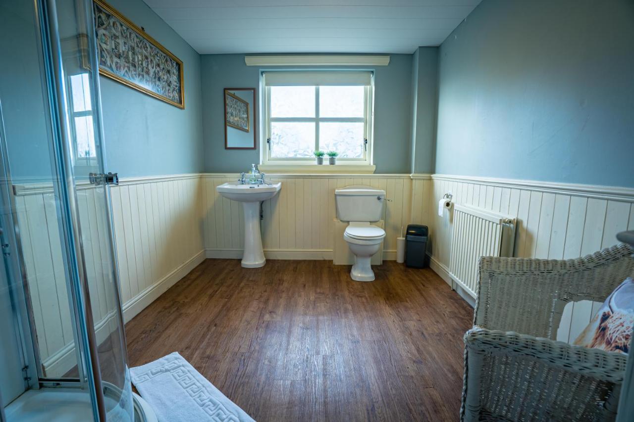 The Farmhouse, 6 Bed Property, Forres Luaran gambar
