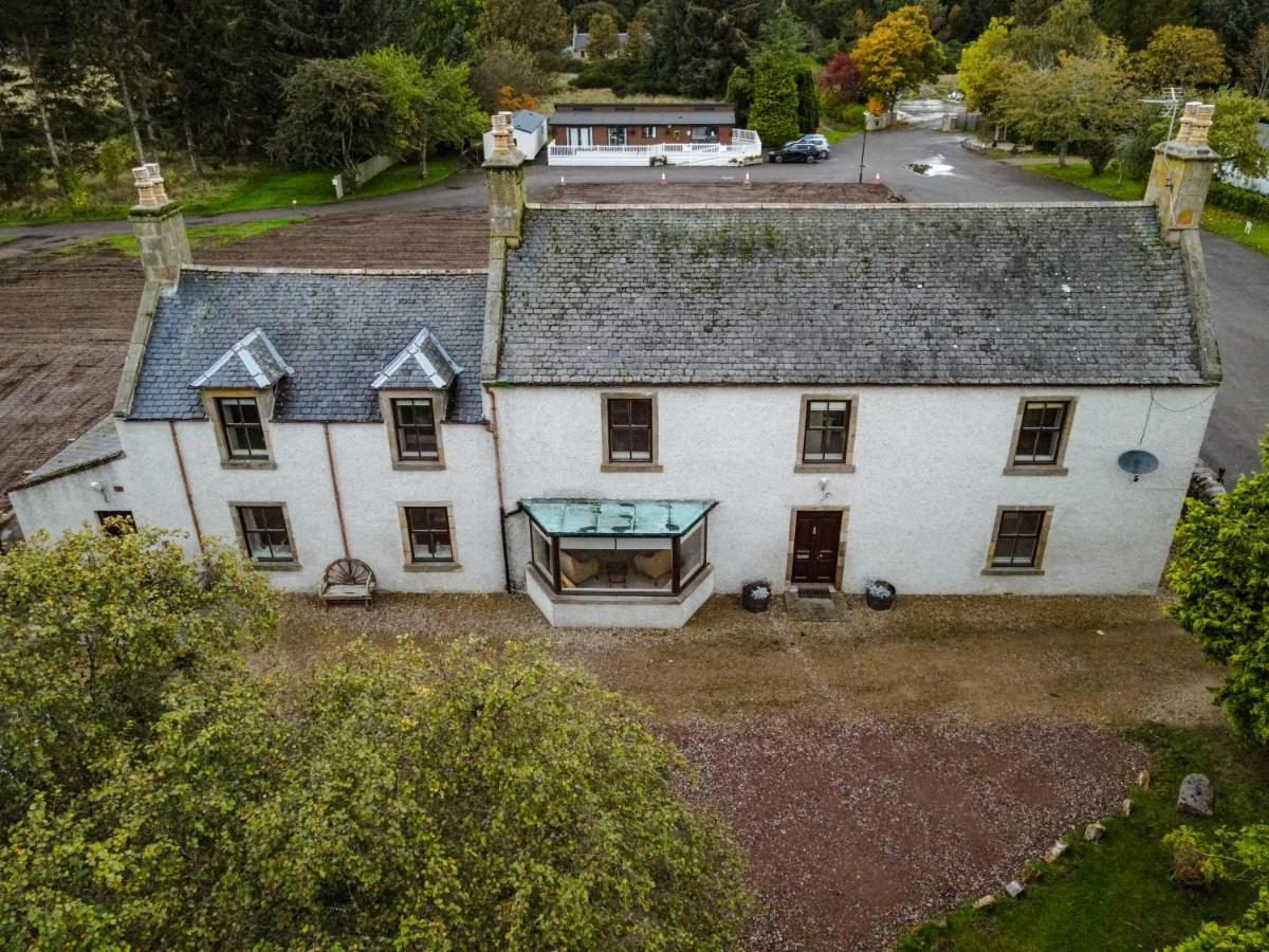 The Farmhouse, 6 Bed Property, Forres Luaran gambar